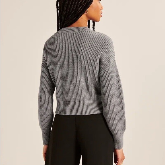 Abercrombie Wedge Crew Sweater in Cream - Picture 3 of 7